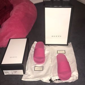 BRAND NEW (GUCCI SLIDES) *NEVER WORN*